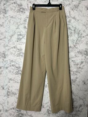 Uniqlo Wide-Leg Pleated Trousers in Khaki